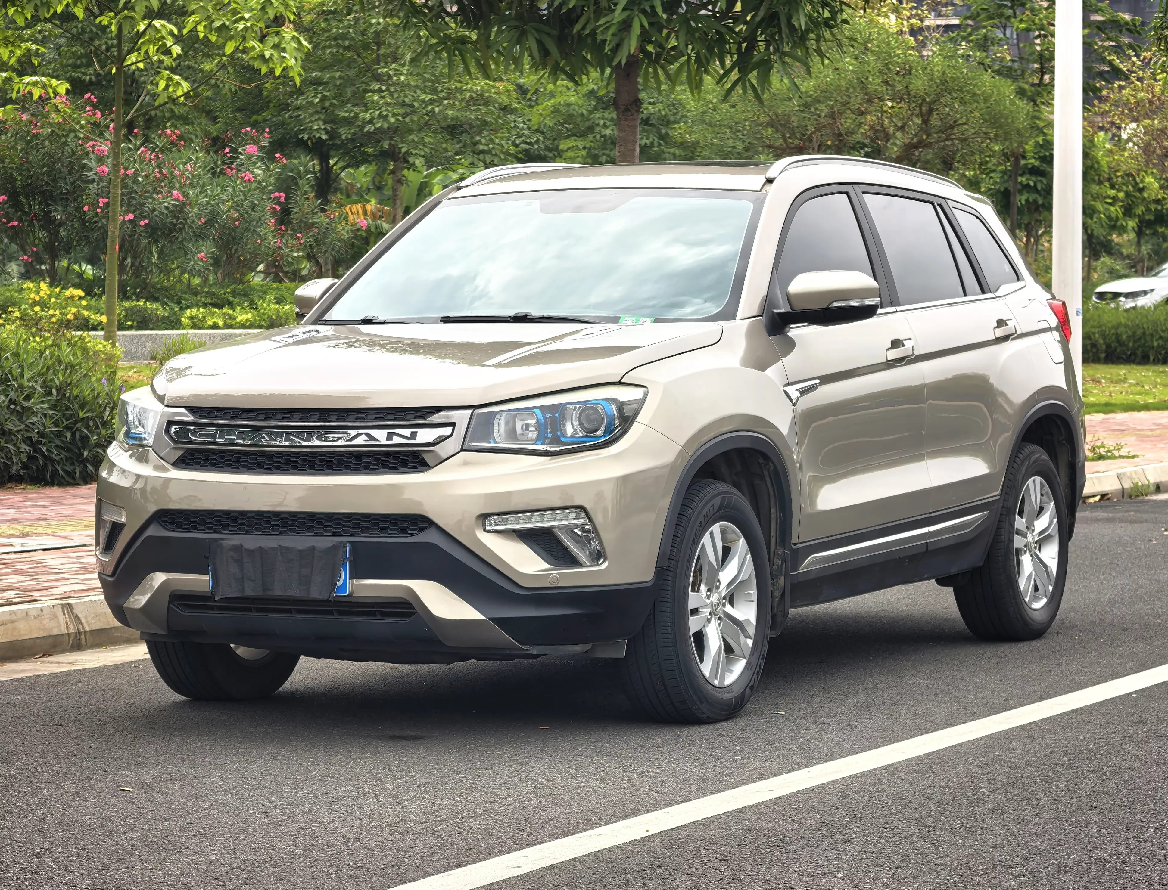 Changan CS75