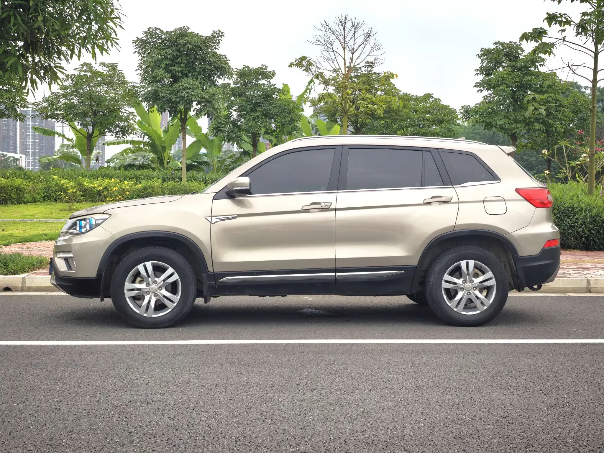 Changan CS75