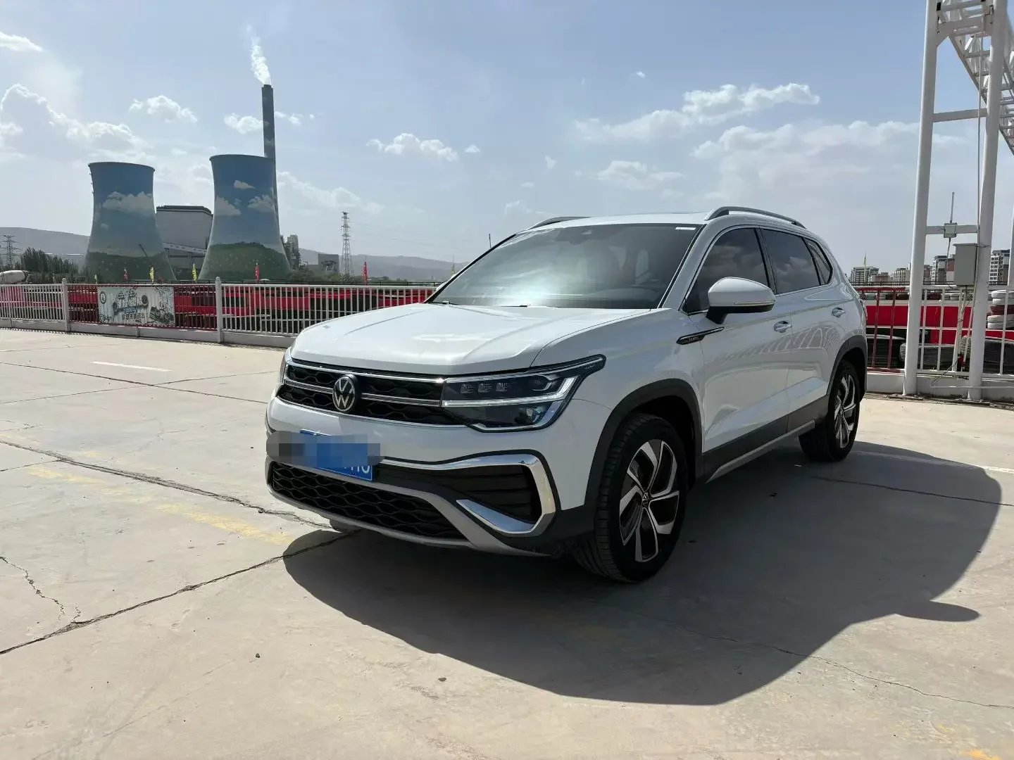 Volkswagen Tharu