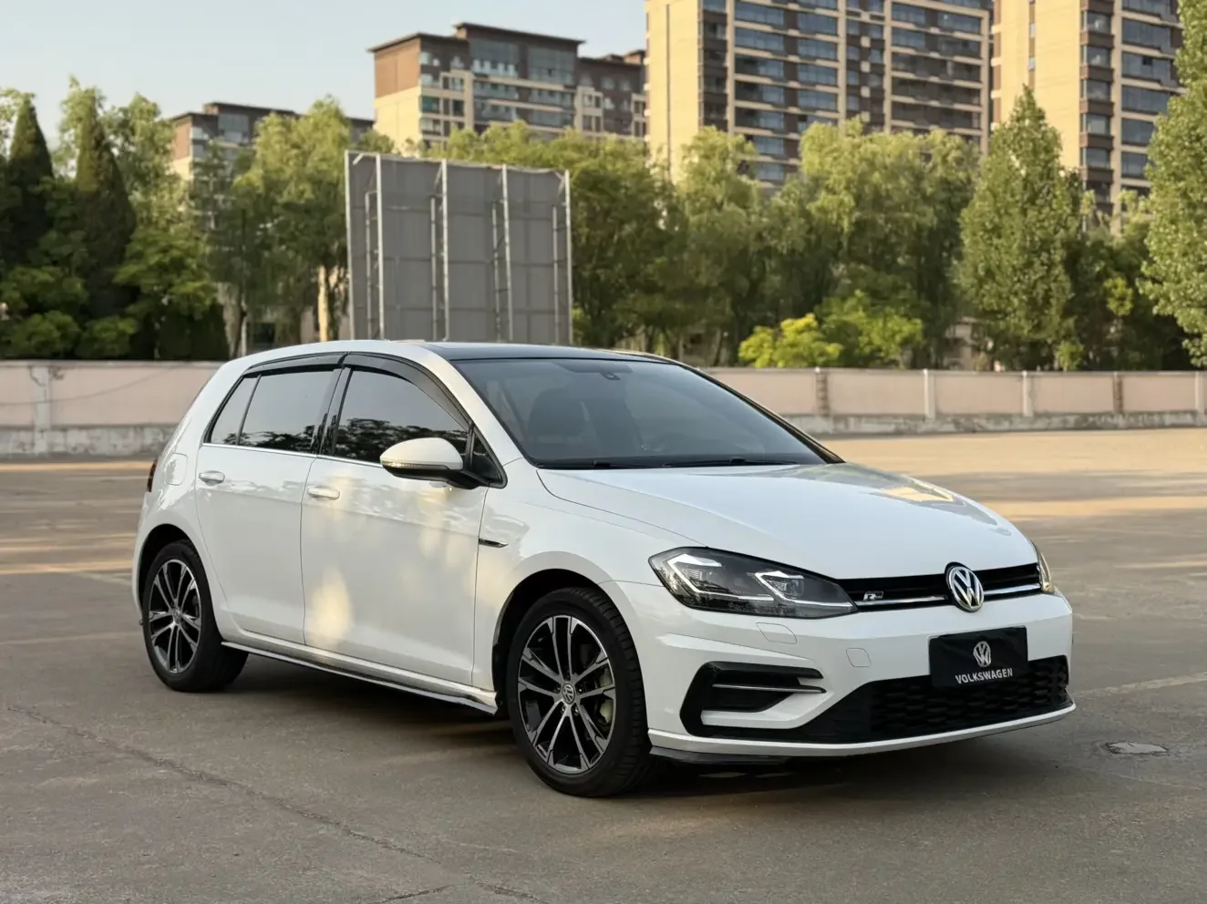 Volkswagen golf