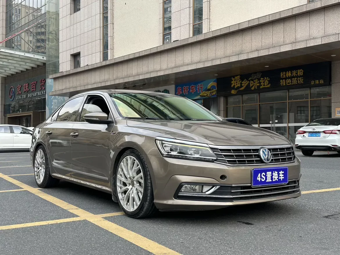 Volkswagen Passat