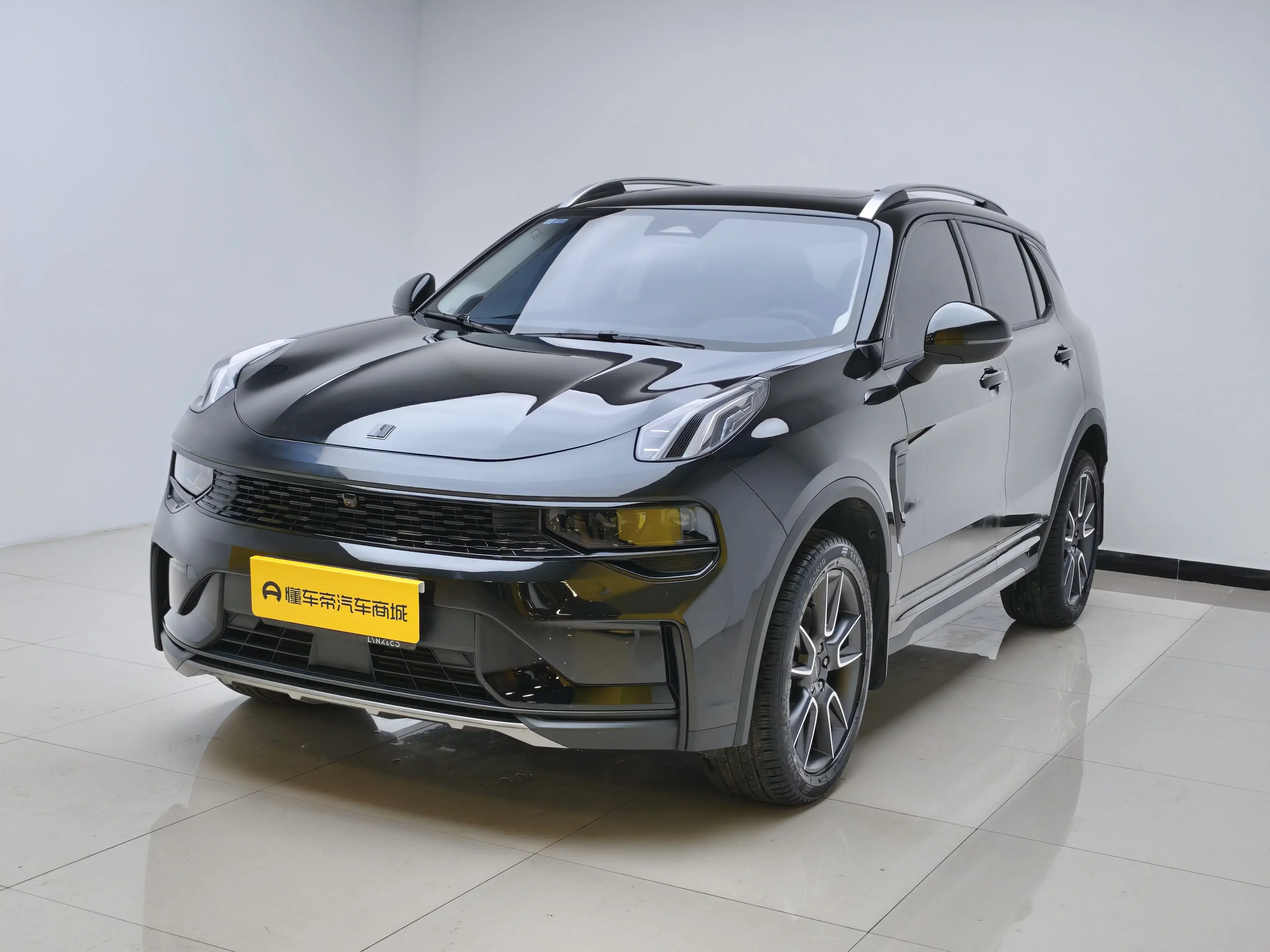 Lynk & Co 01