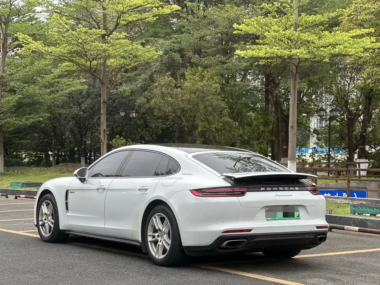Porsche Panamera E-Hybrid