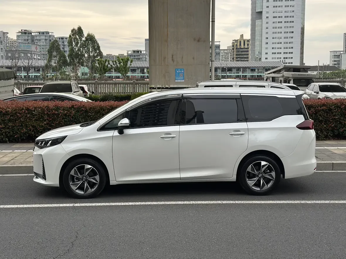 GAC Trumpchi M6