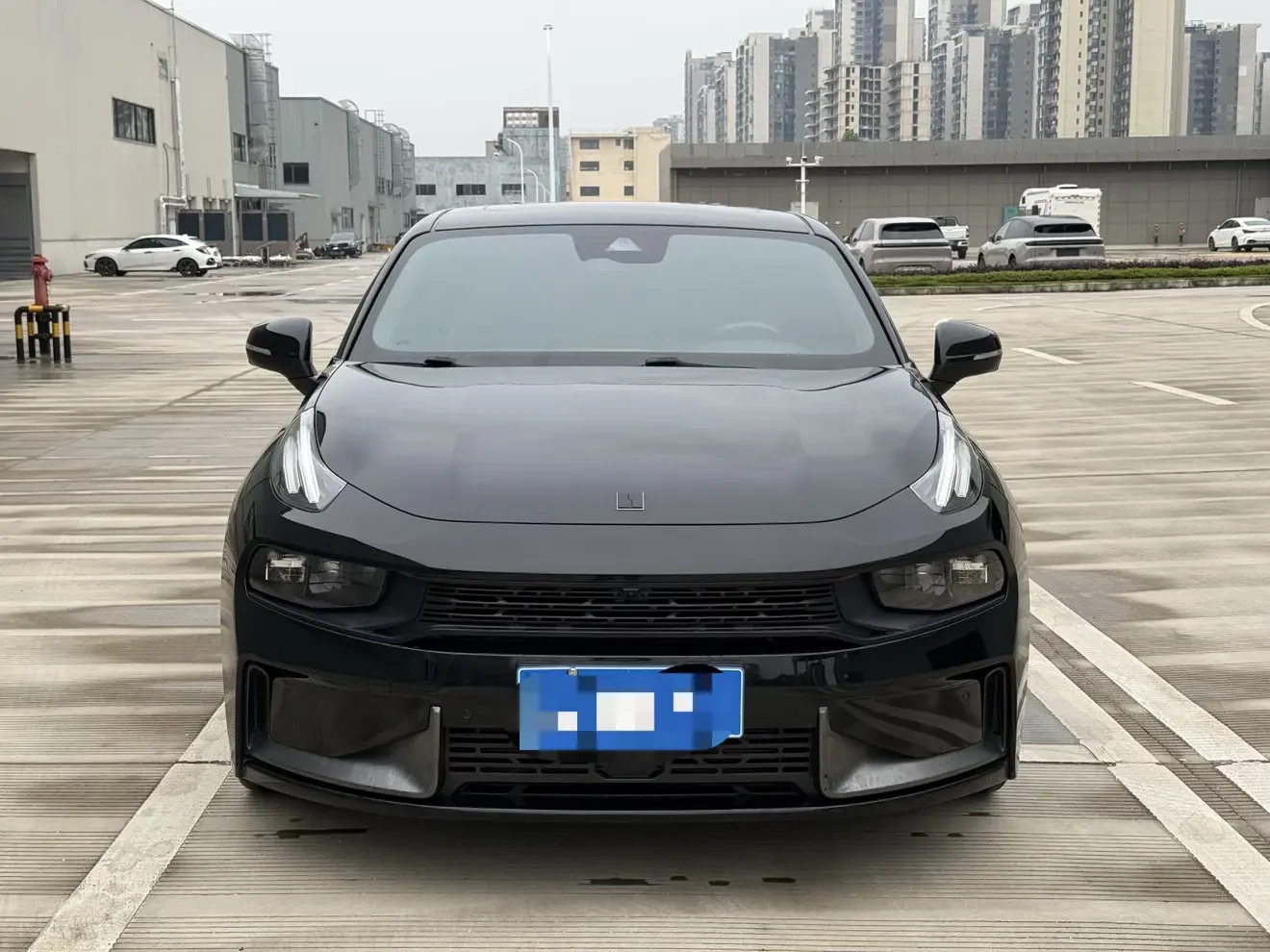 Lynk & Co 03