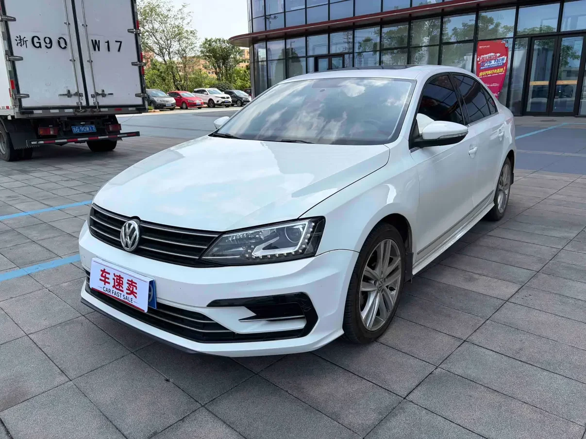 Volkswagen Sagitar