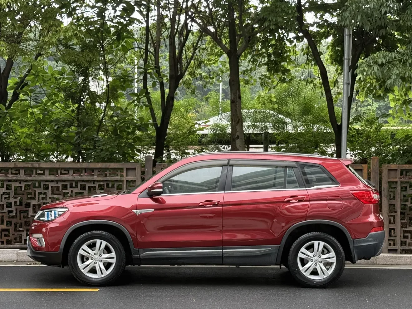 Changan CS75