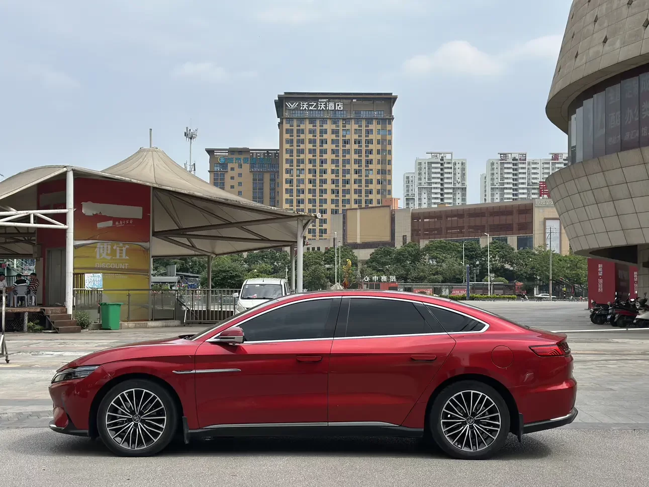 BYD Han EV