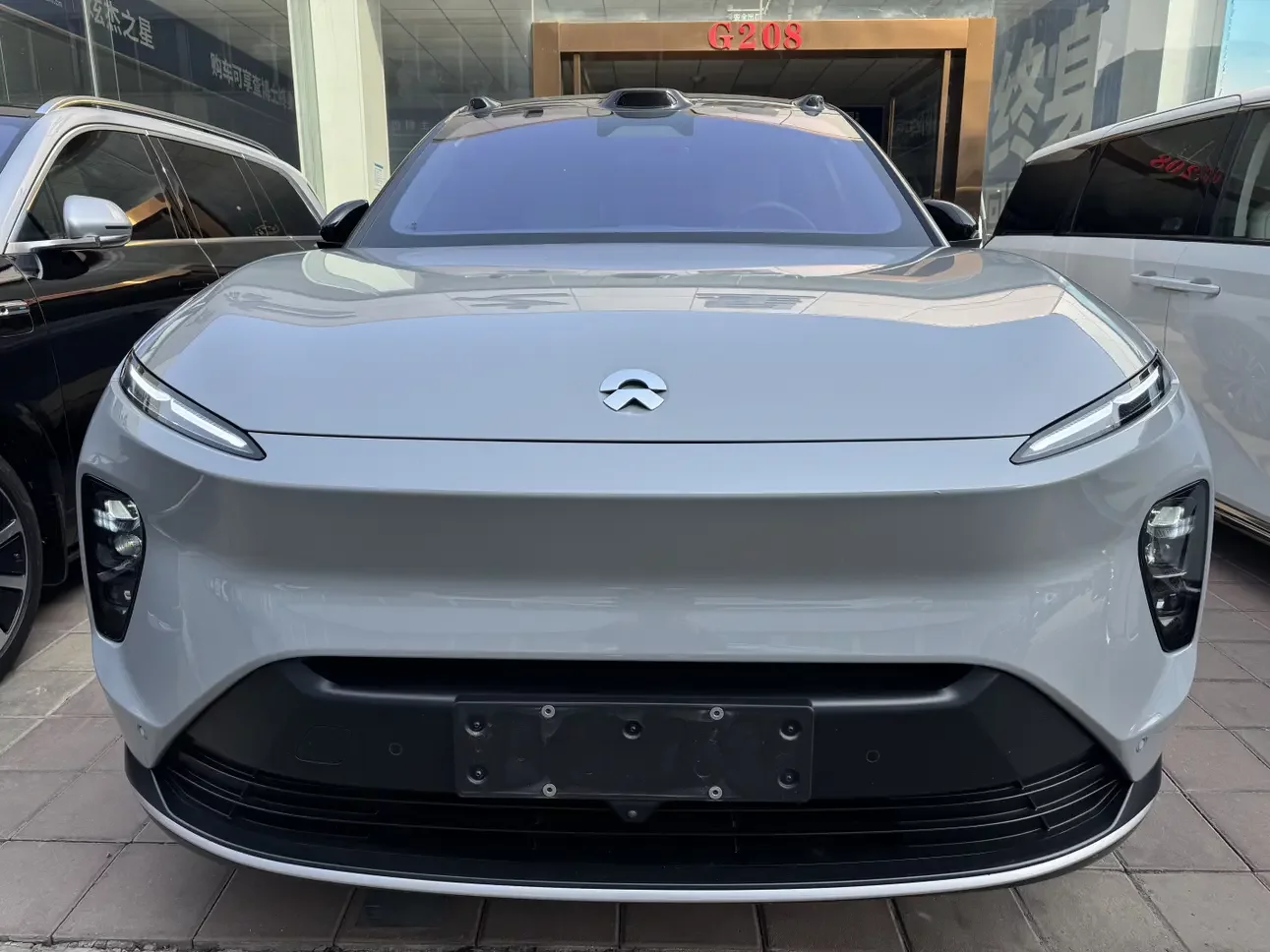 NIO ES8
