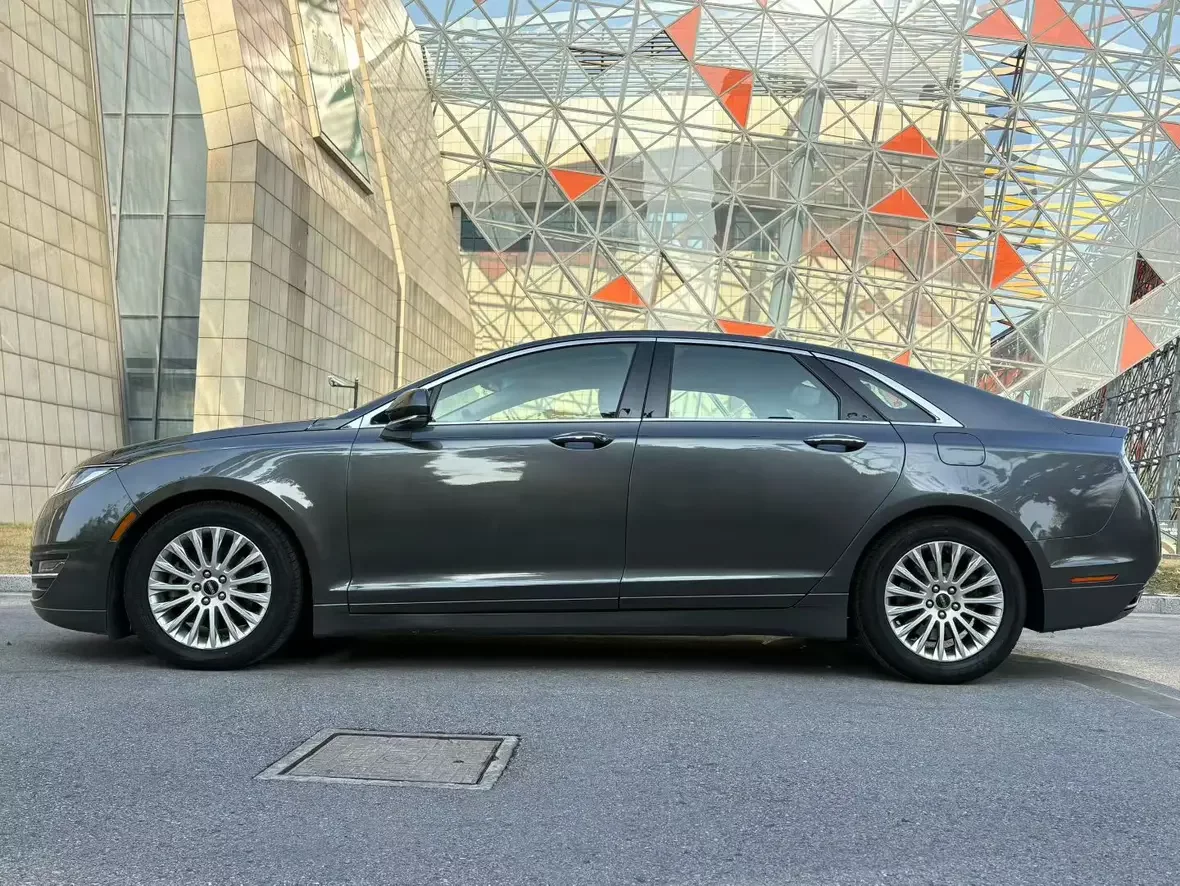 Lincoln MKZ