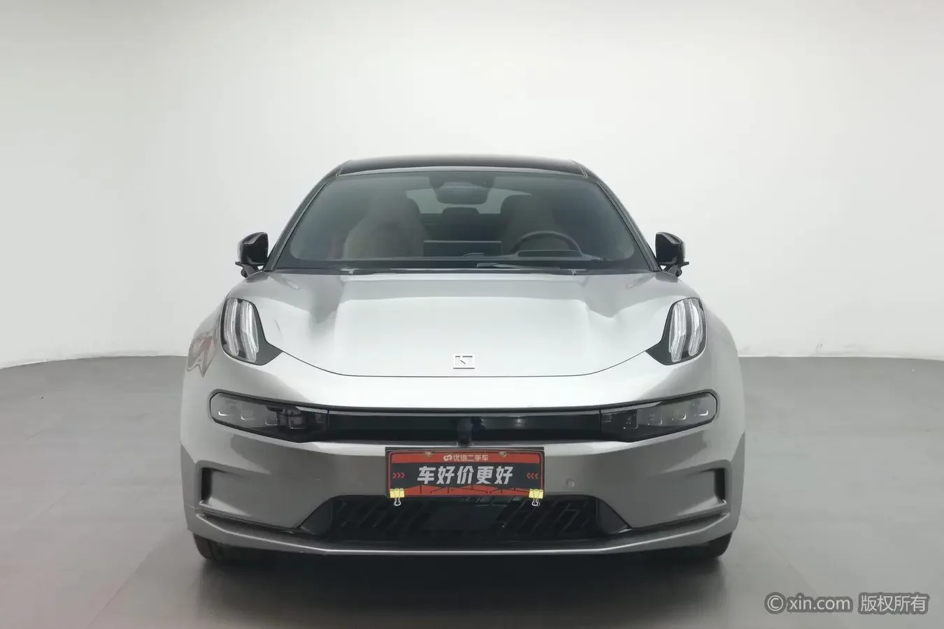 ZEEKR 001
