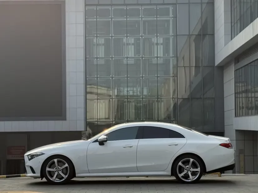 Mercedes-Benz CLS
