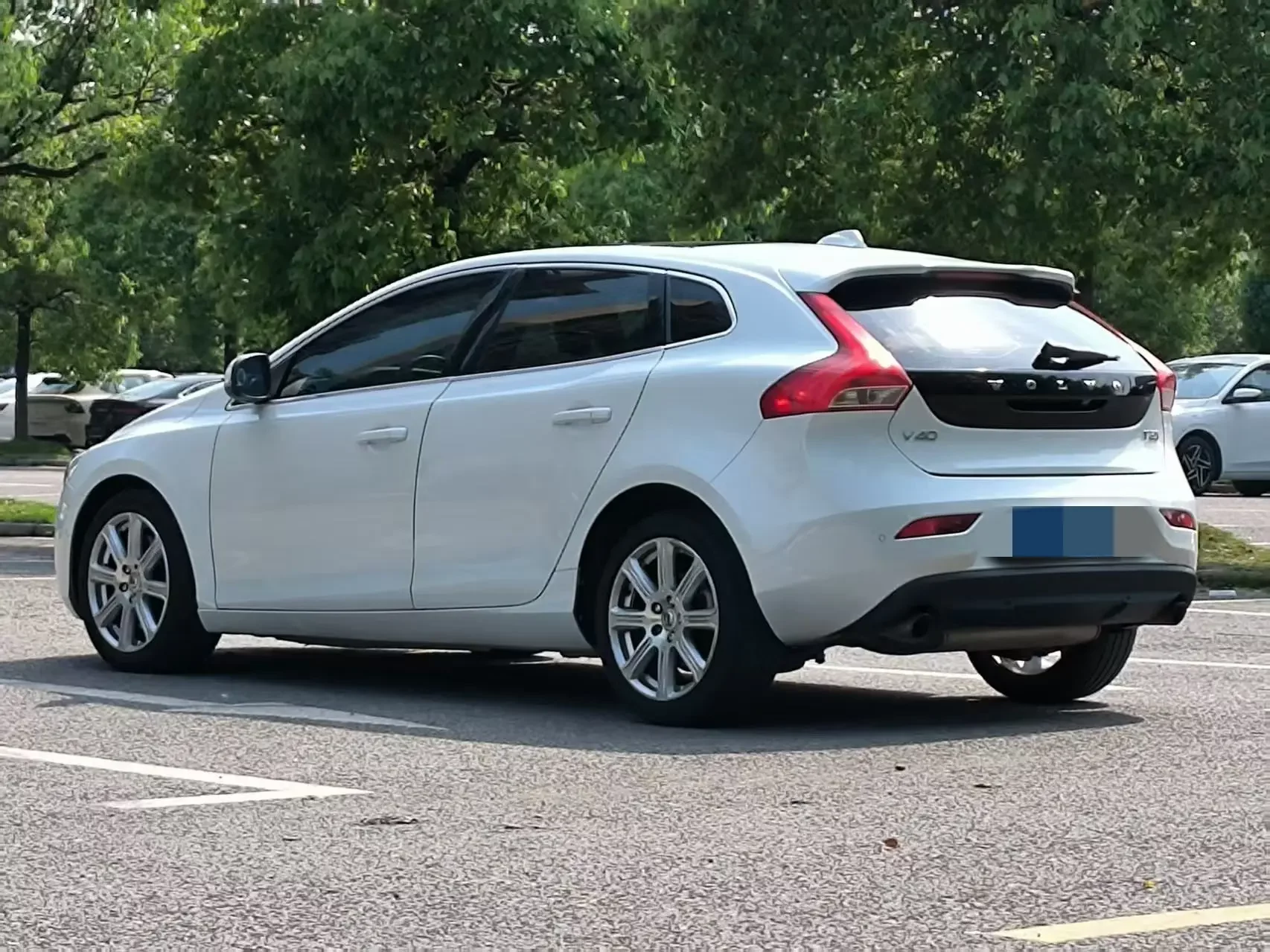 Volvo V40