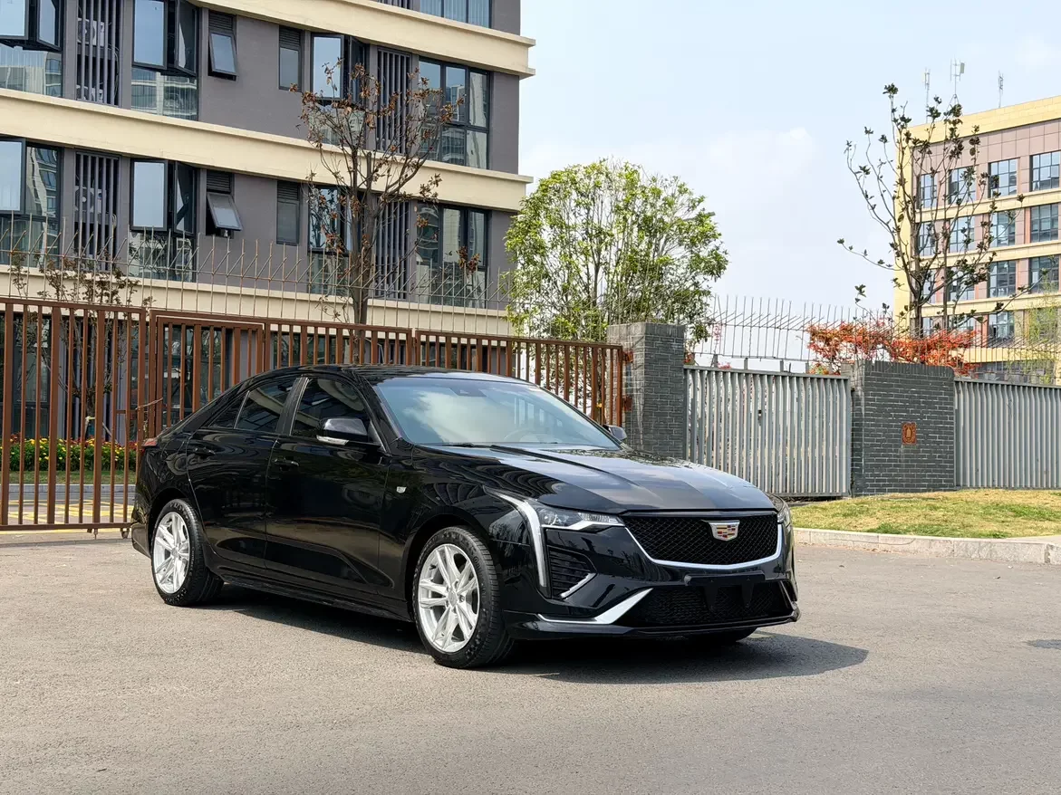 Cadillac CT4