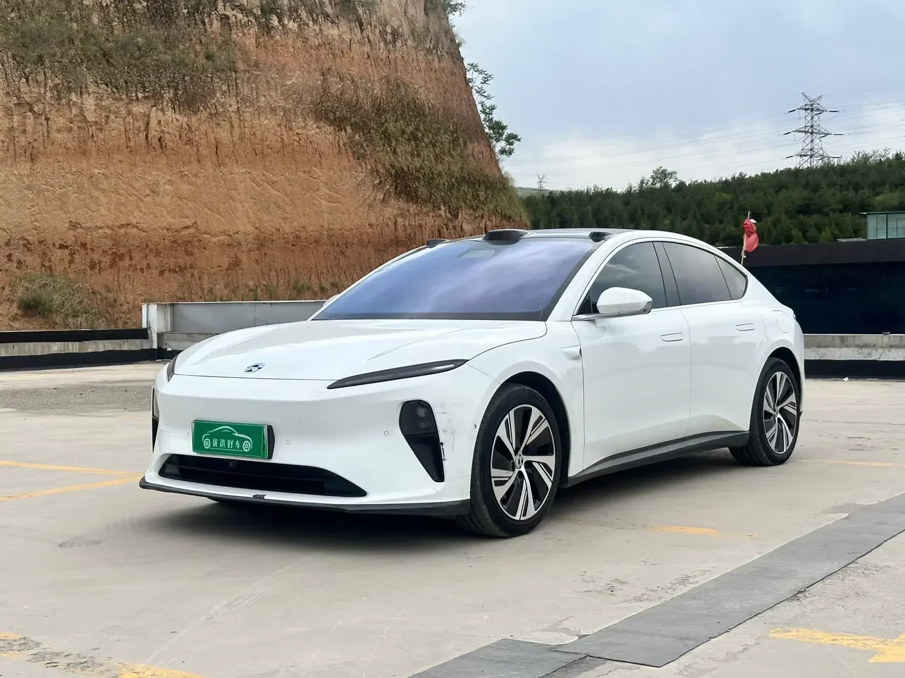 NIO ET5  из Китая