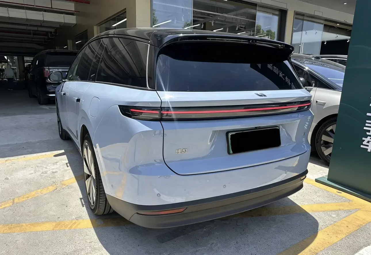 Li Ideal i8