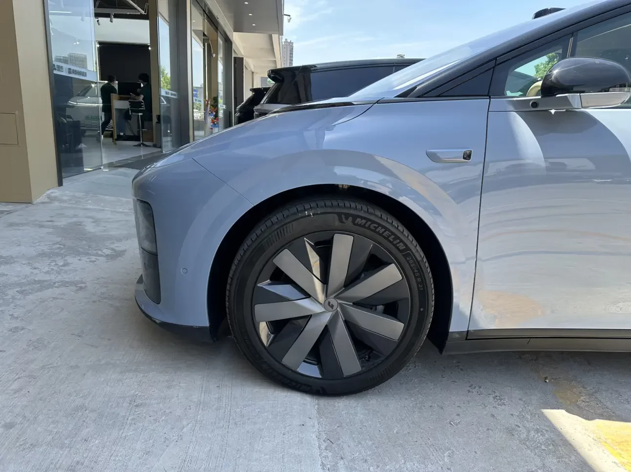 Li Ideal i8