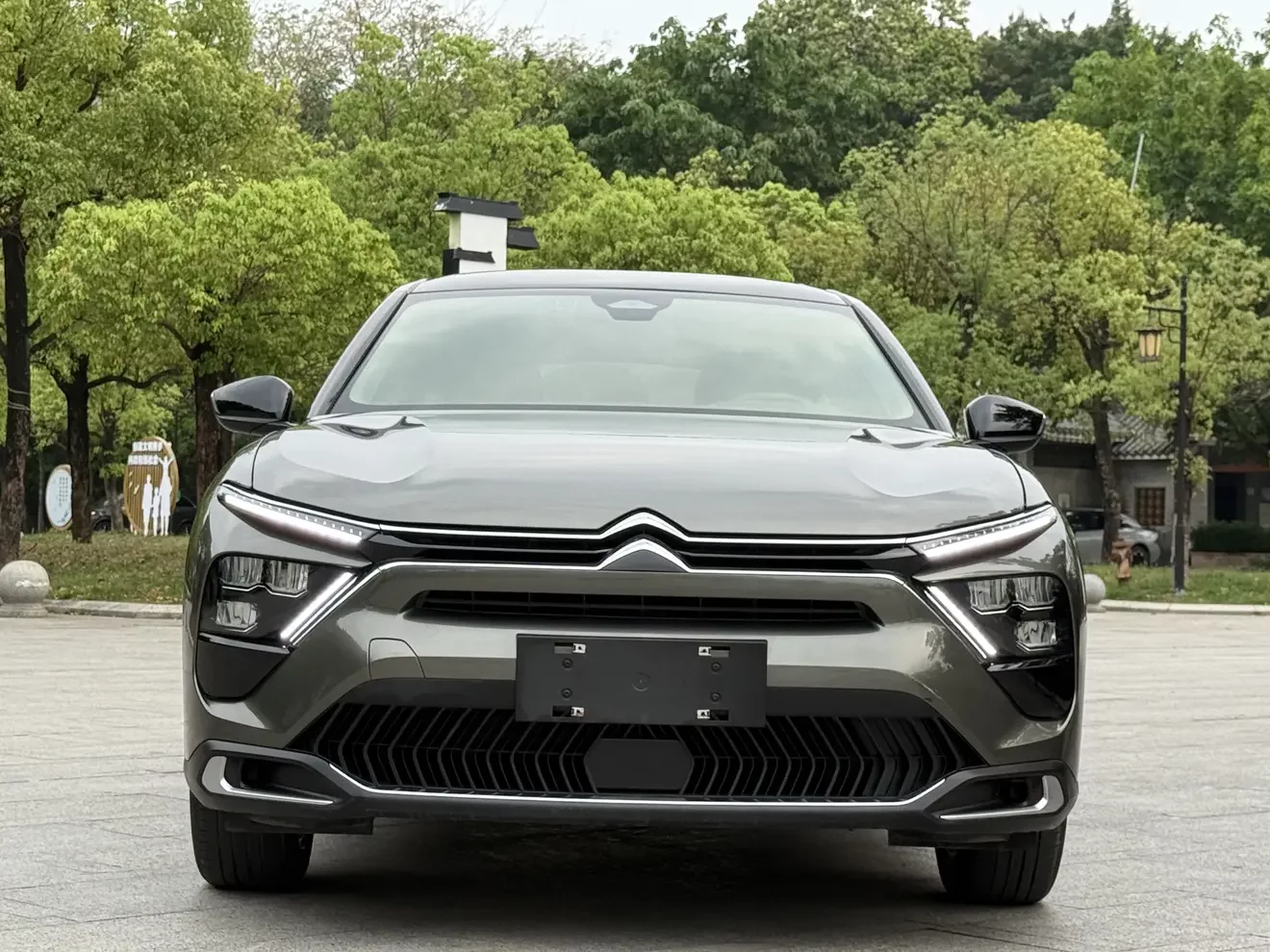 Citroën Versailles C5 X