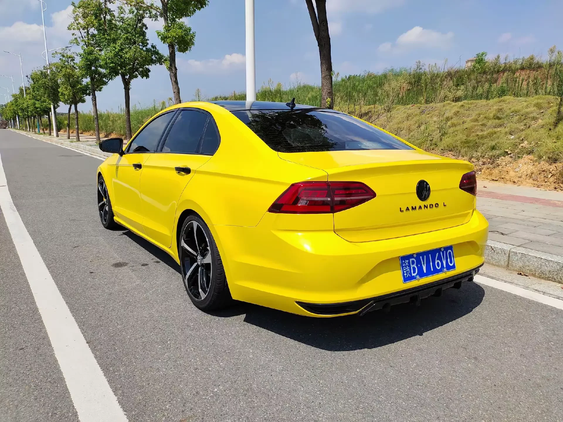 Volkswagen Lamando