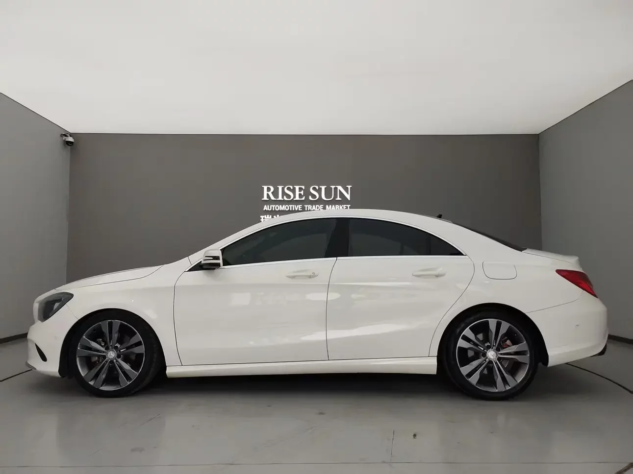 Mercedes-Benz CLA (Imported)