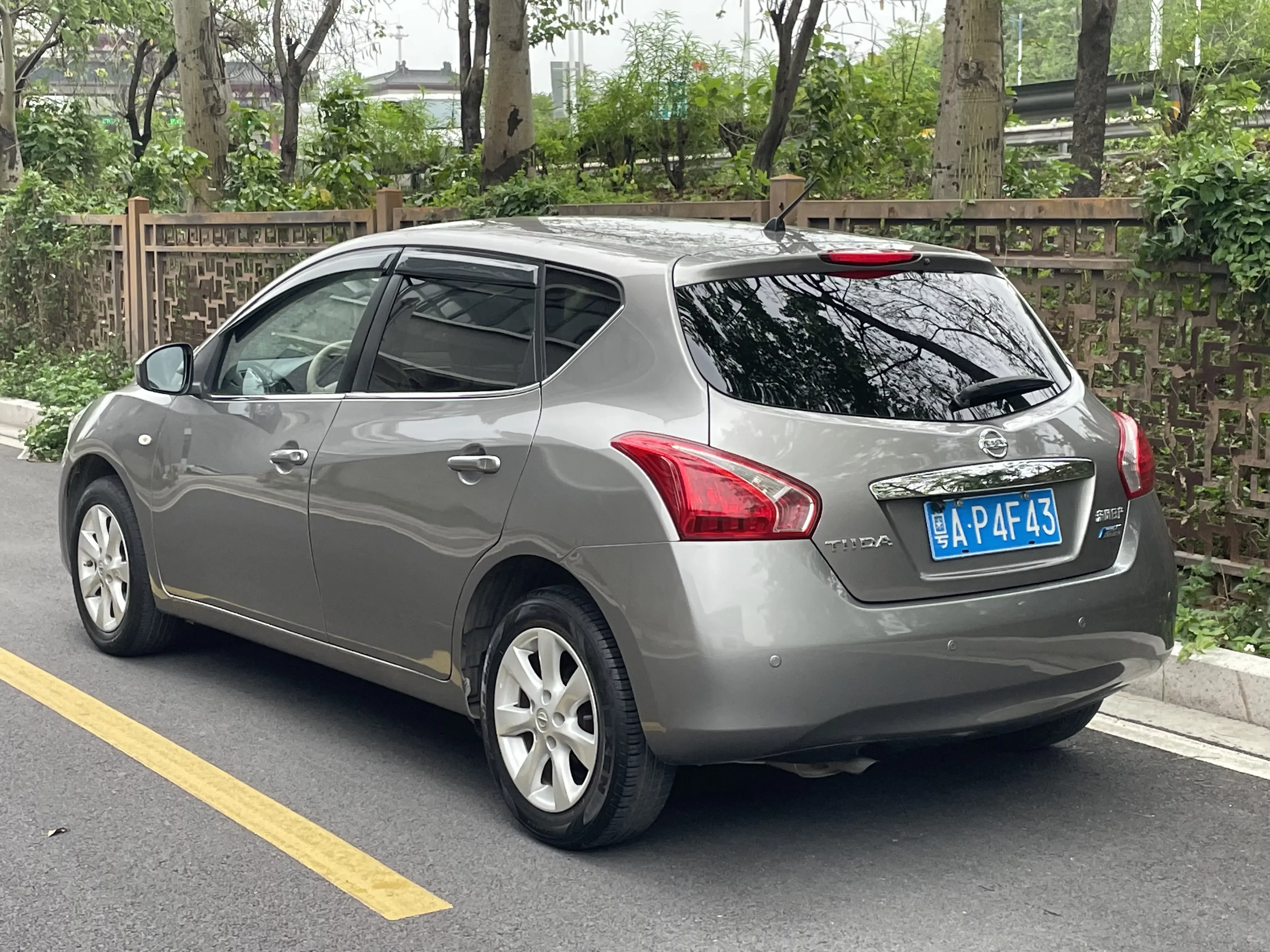 Nissan Tiida