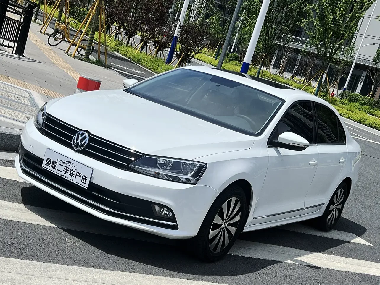 Volkswagen Sagitar