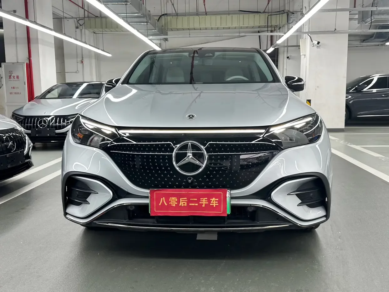 Mercedes-Benz EQE SUV