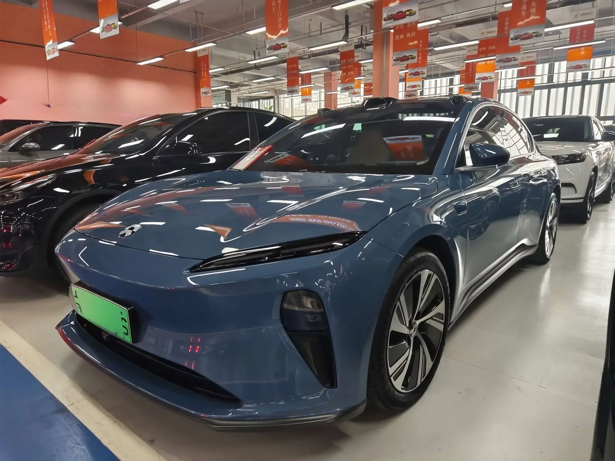NIO ET5  из Китая