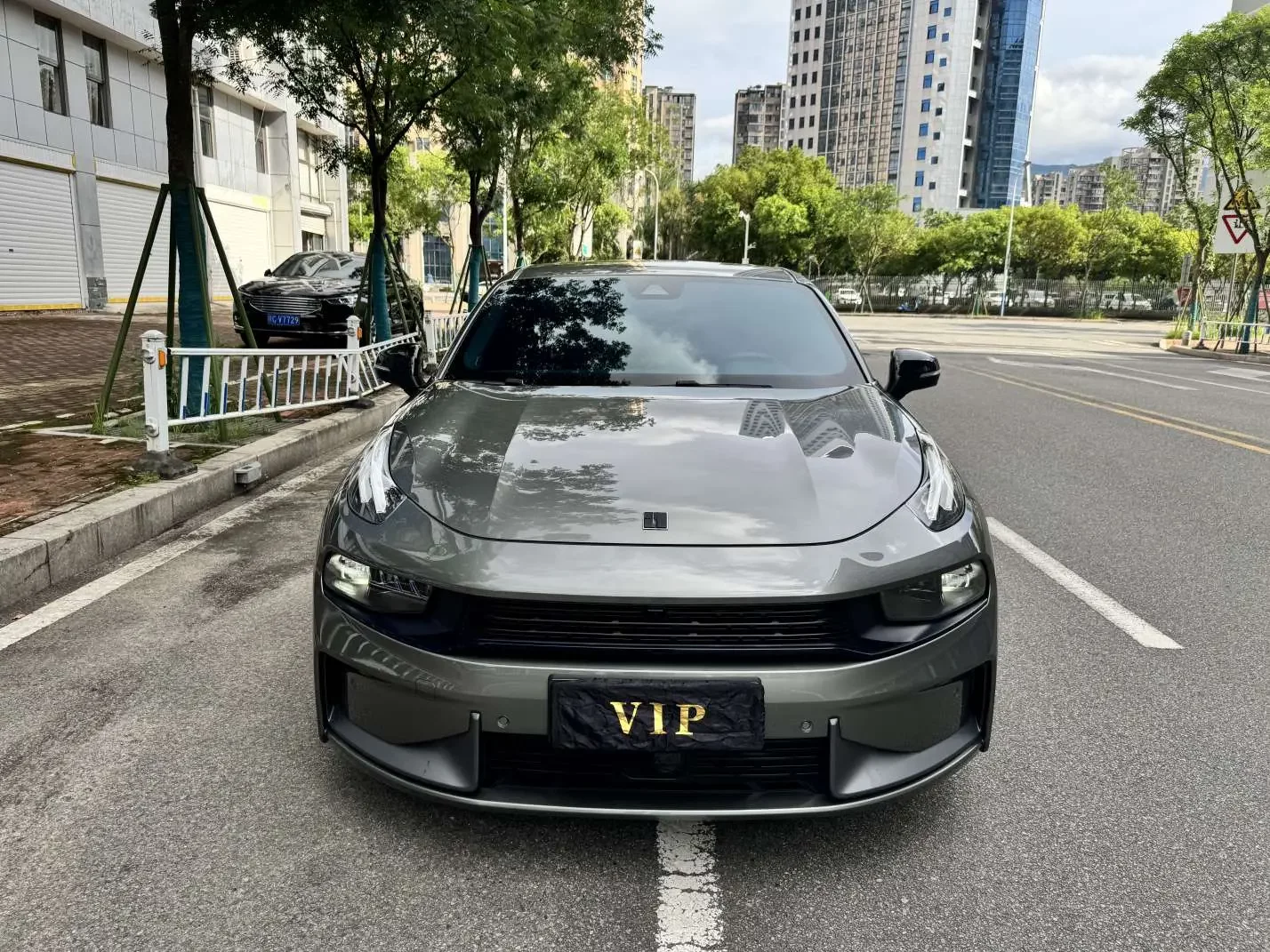 Lynk & Co 03