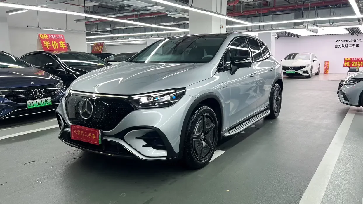 Mercedes-Benz EQE SUV