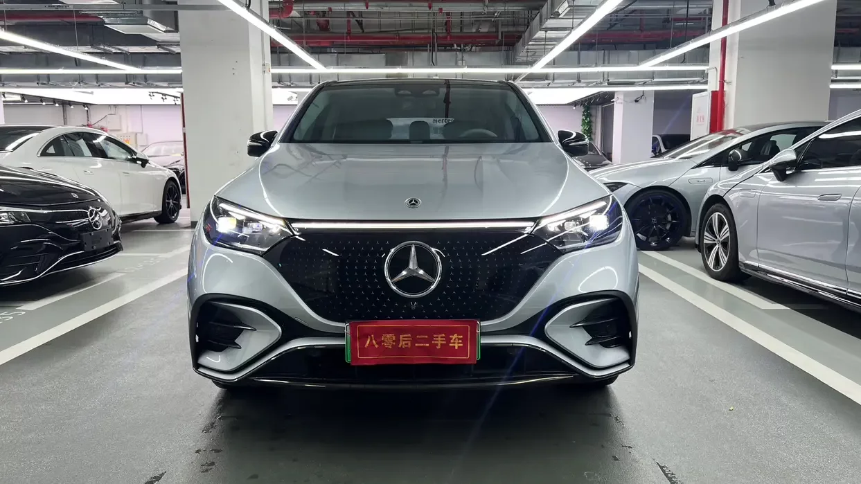 Mercedes-Benz EQE SUV