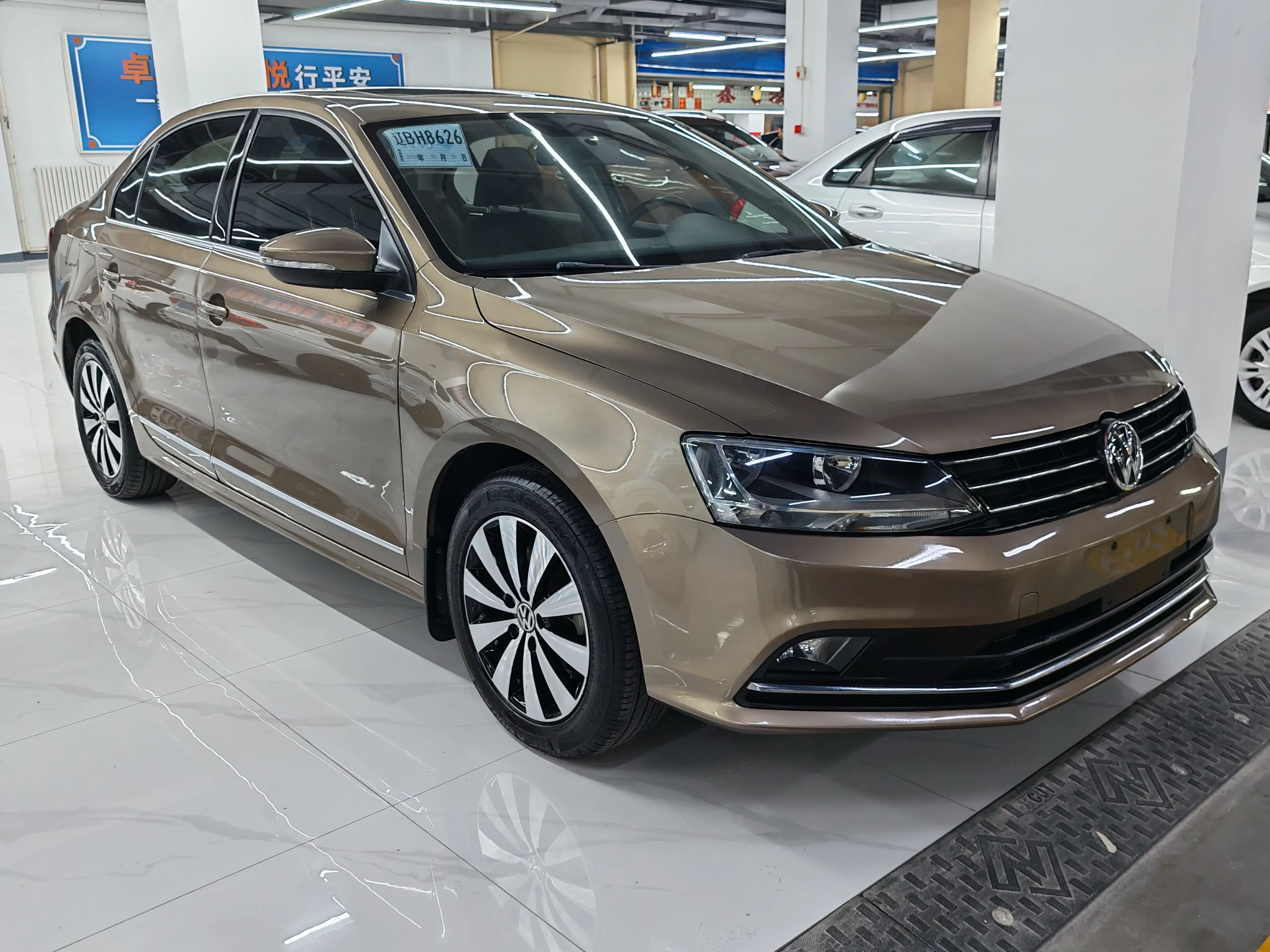 Volkswagen Sagitar