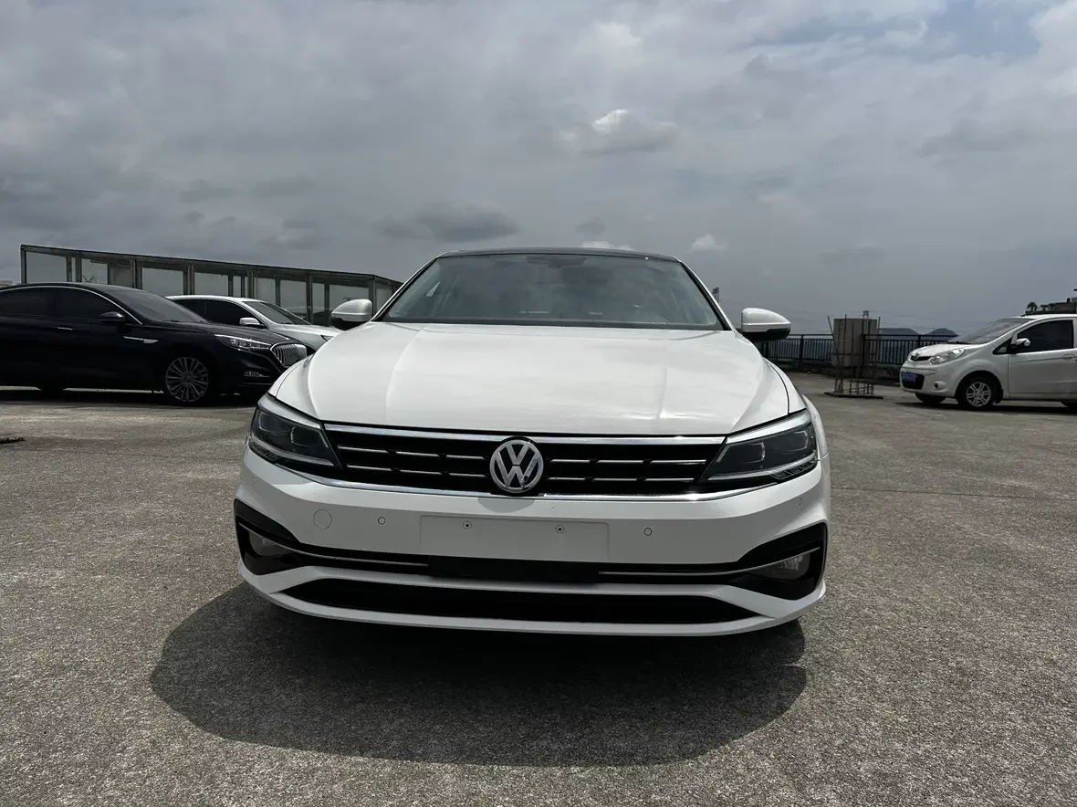 Volkswagen Lamando