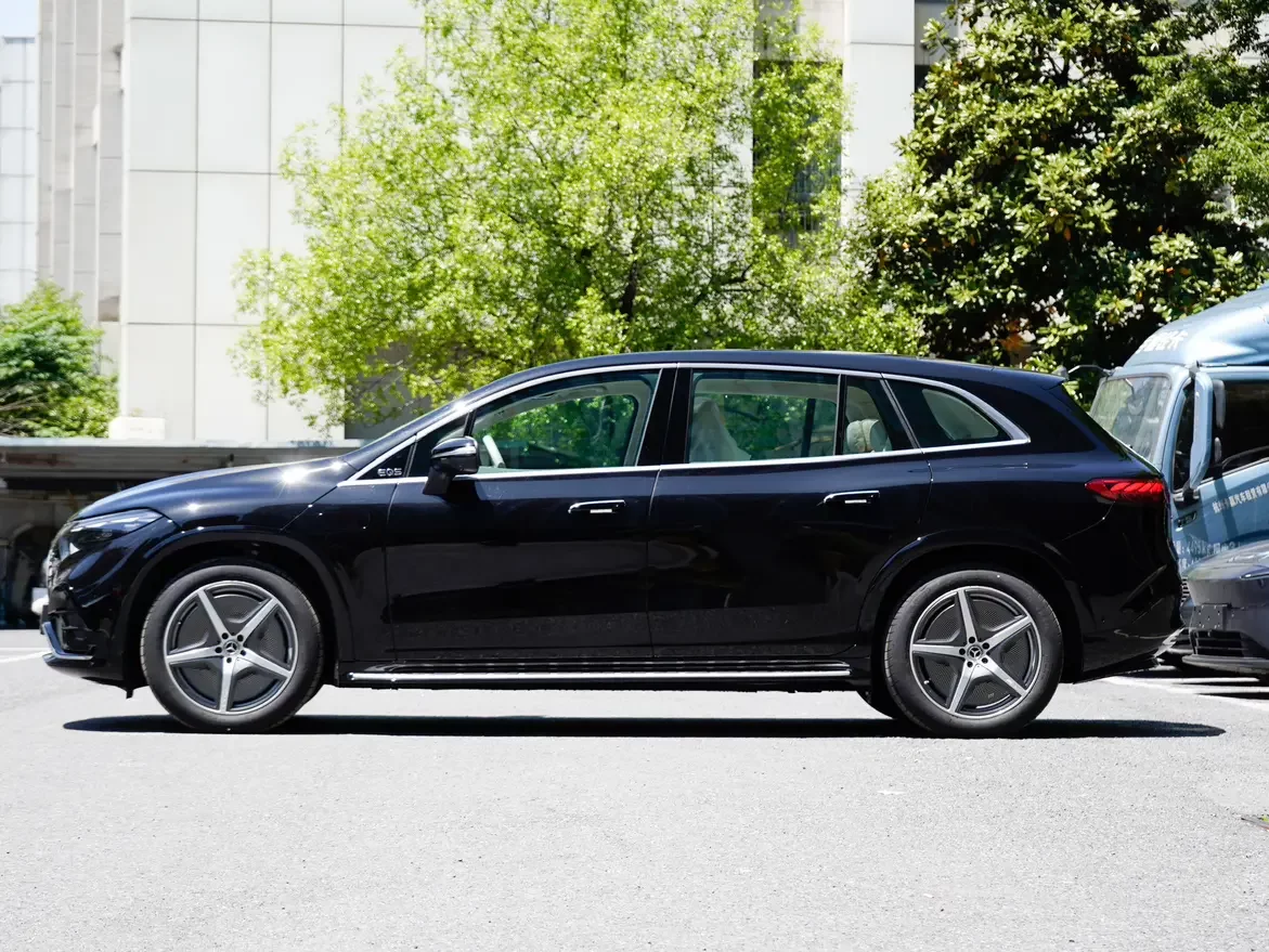 Mercedes-Benz EQS SUV