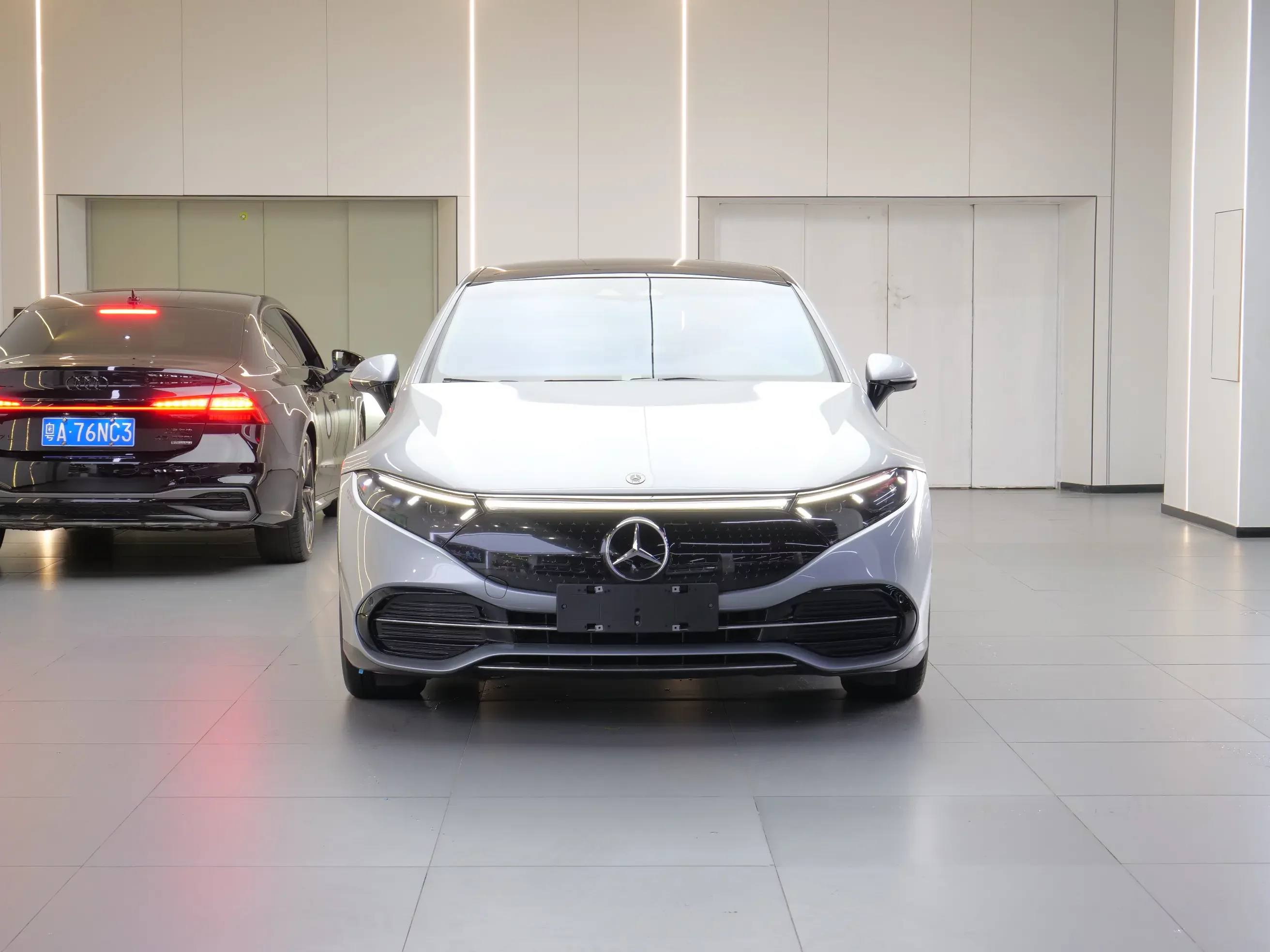 Mercedes-Benz EQS