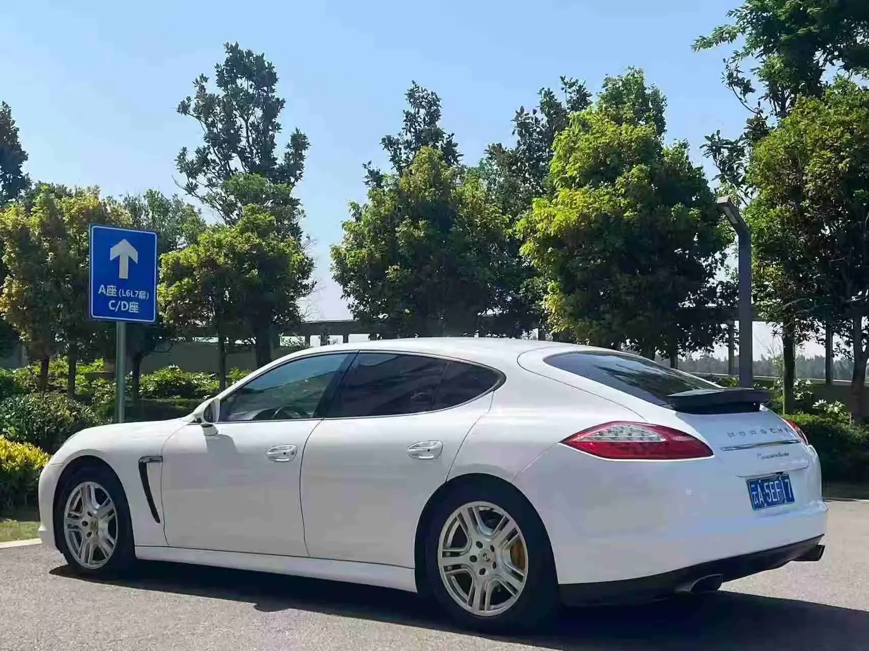 Porsche Panamera