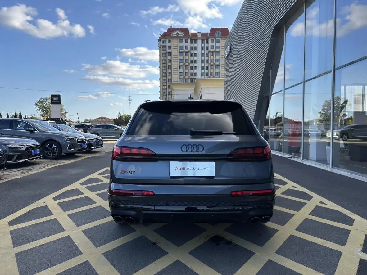 Audi SQ7