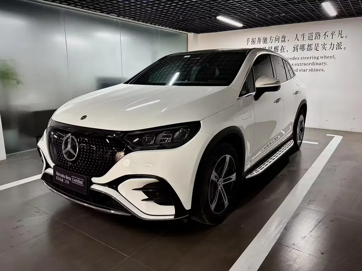 Mercedes-Benz EQE SUV