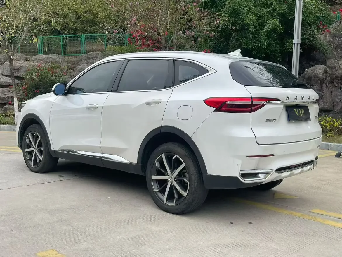 Haval F7