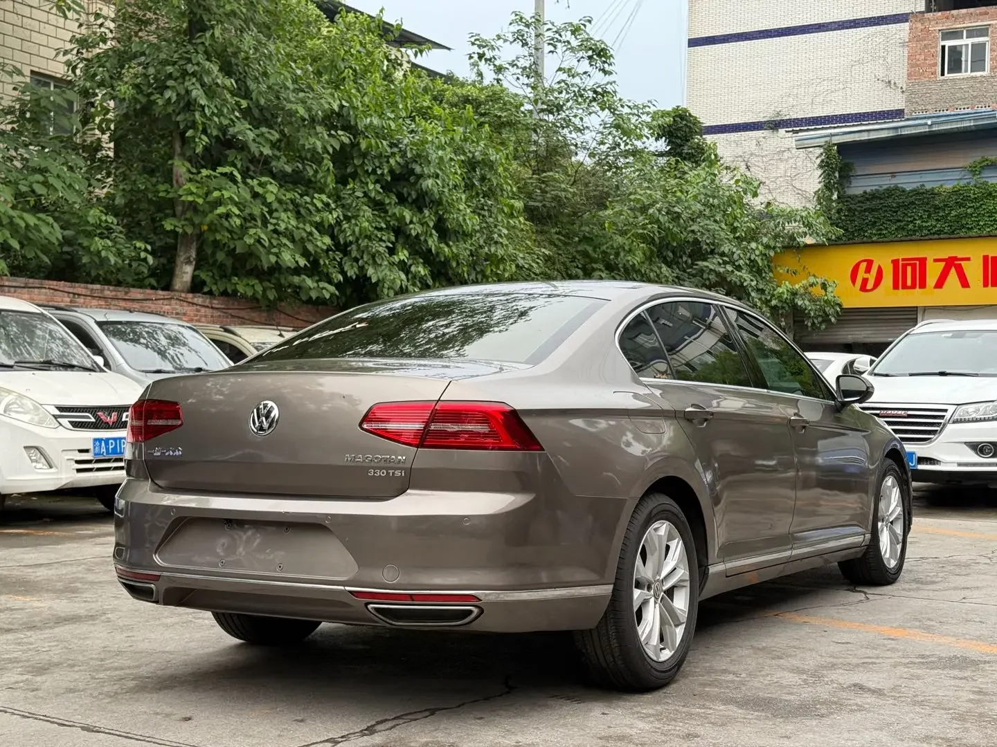 Volkswagen Magotan