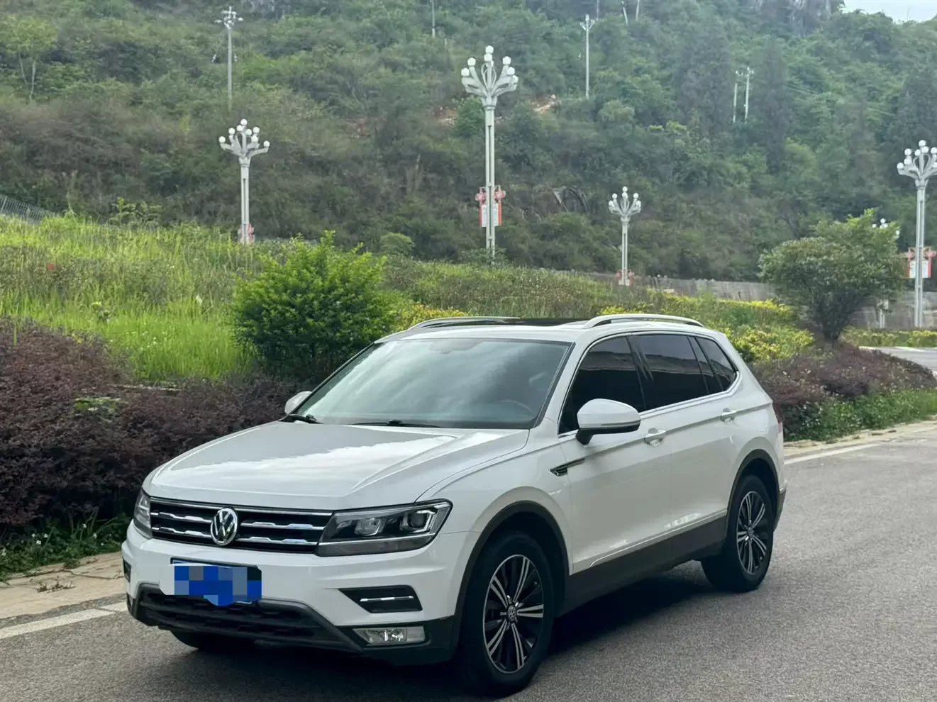 Volkswagen Tiguan L