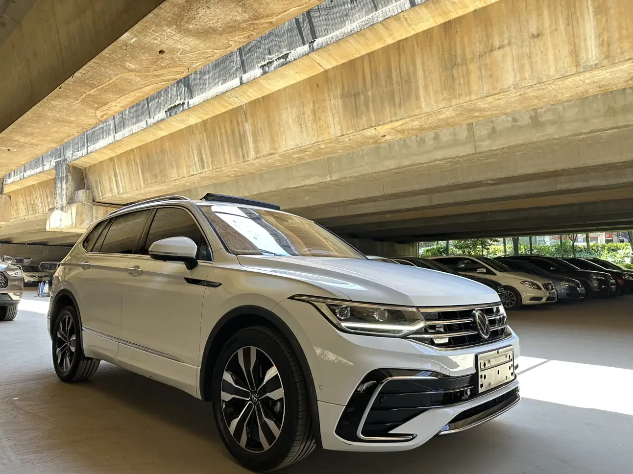 Volkswagen Tiguan L