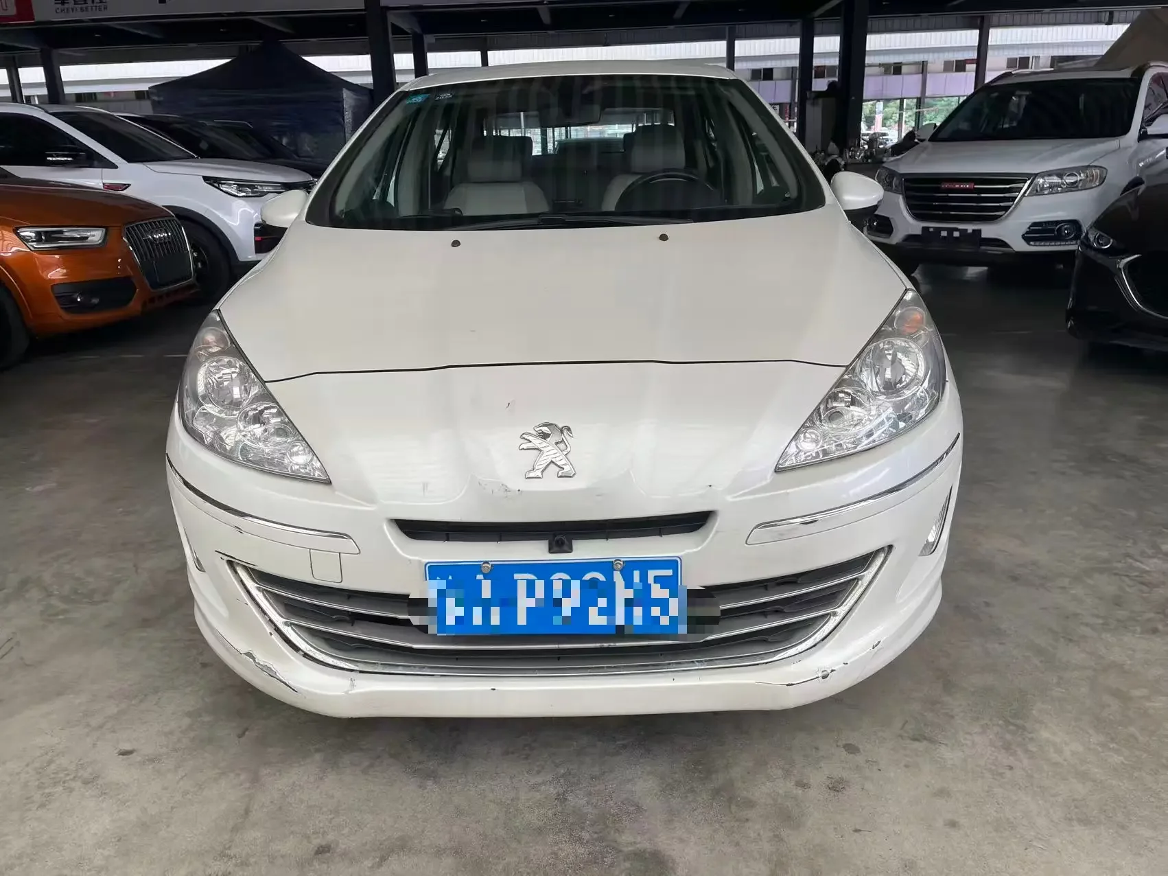 Peugeot 408