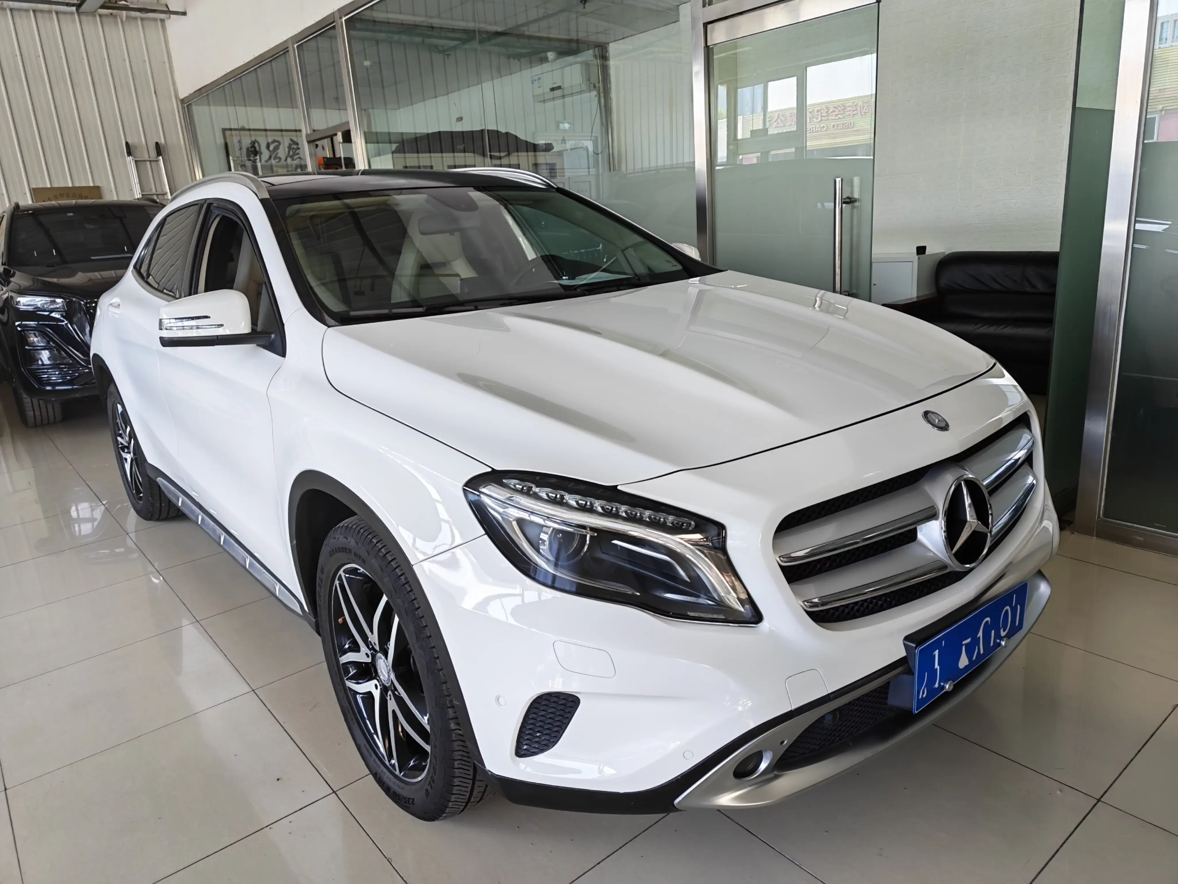 Mercedes-Benz GLA