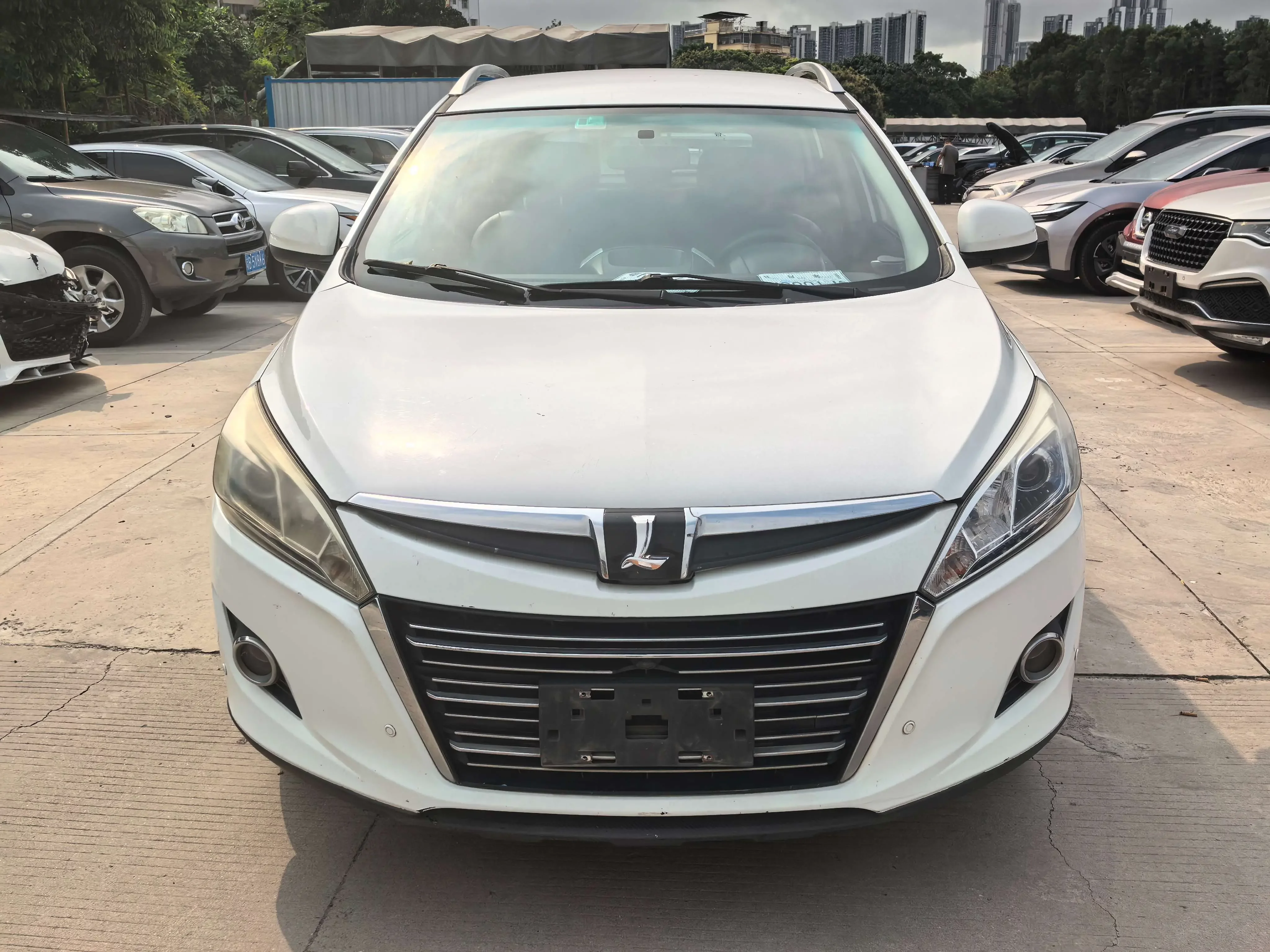 Nazhijie You6 SUV