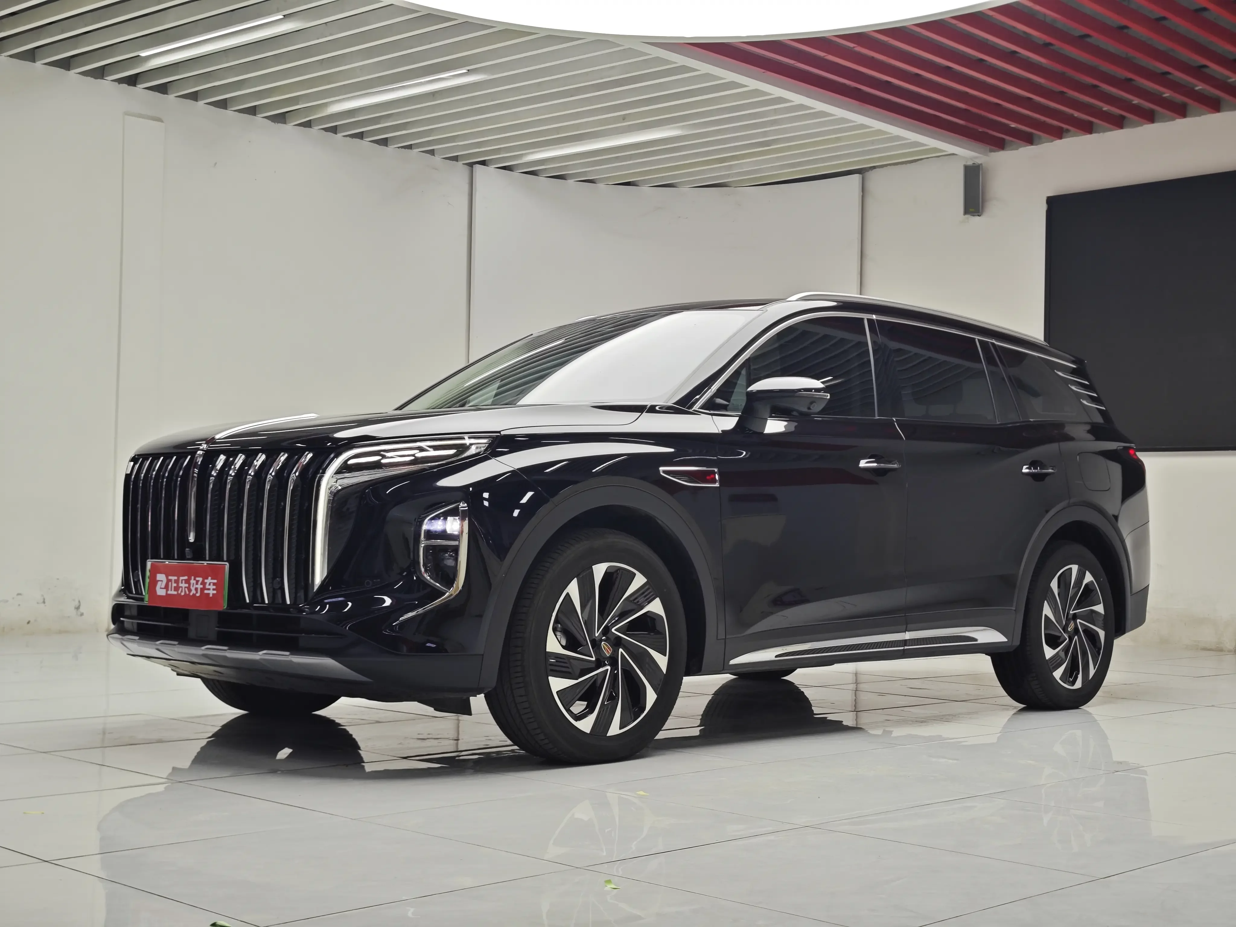 Hongqi HS7 PHEV