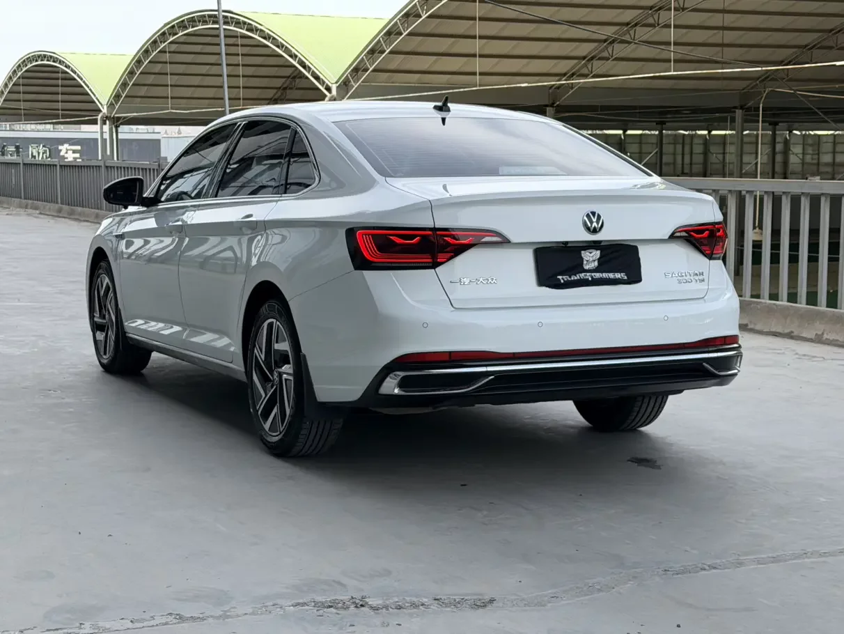 Volkswagen Sagitar
