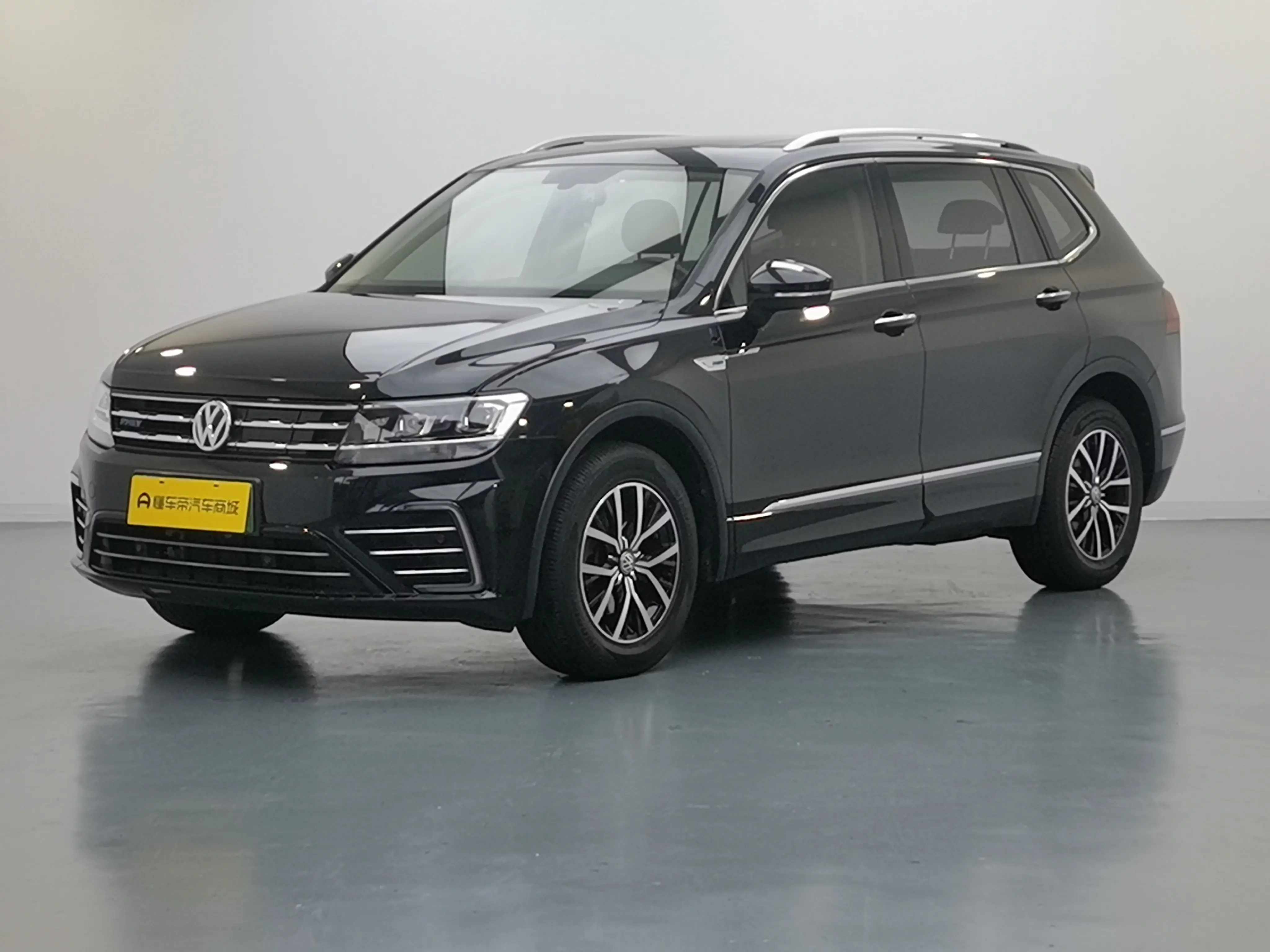 Volkswagen Tiguan L PHEV