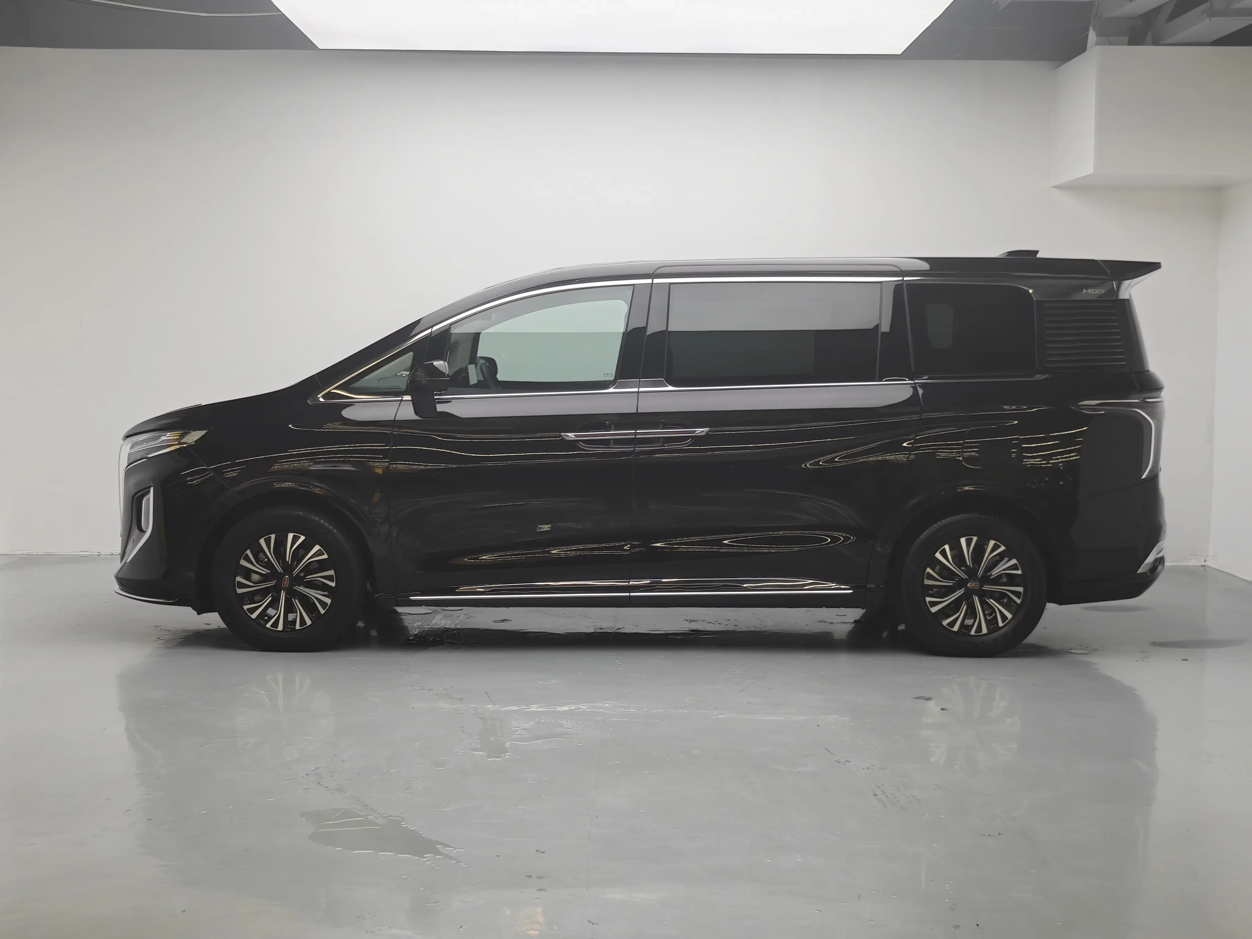 Hongqi HQ9 PHEV