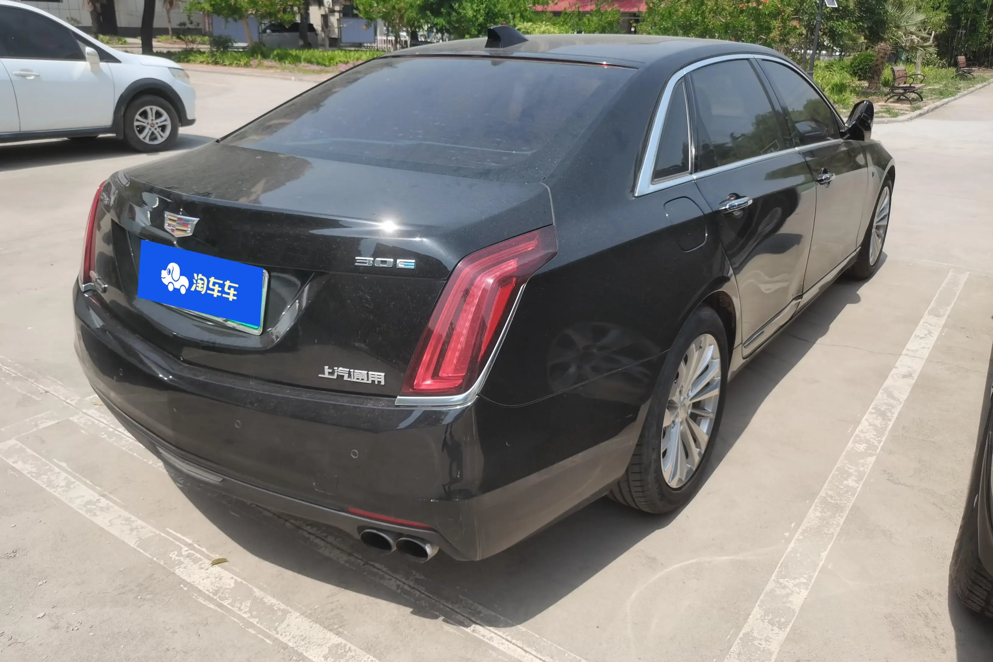 Cadillac CT6 PLUG-IN